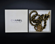 Carica l'immagine nel visualizzatore di Gallery, Chanel Chain Belt