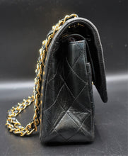 Charger l'image dans la galerie, Chanel 25 CM Double Flap Bag