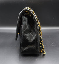 Charger l'image dans la galerie, Chanel 25 CM Double Flap Bag