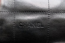 Charger l'image dans la galerie, Chanel Black Leather Handbag