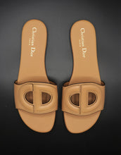 Charger l'image dans la galerie, Dior D-Club Camel Mules