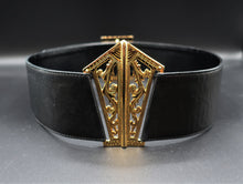 Carica l'immagine nel visualizzatore di Gallery, Chanel Leather Belt