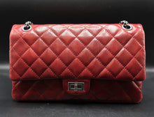 Charger l'image dans la galerie, Chanel Burgundy 2.55 bag