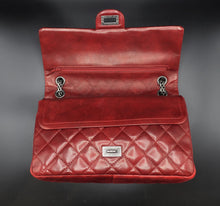 Charger l'image dans la galerie, Chanel Burgundy 2.55 bag