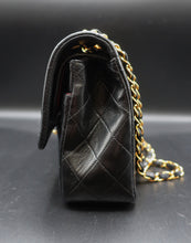 Charger l'image dans la galerie, Chanel Timeless Double Flap Bag