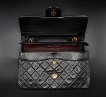 Charger l'image dans la galerie, Chanel Timeless Double Flap Bag