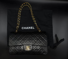Charger l'image dans la galerie, Chanel Timeless Double Flap Bag