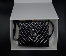 Charger l'image dans la galerie, Chanel Patent Leather Box Bag