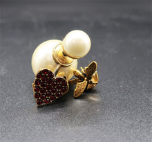 Carica l'immagine nel visualizzatore di Gallery, Dior Earrings