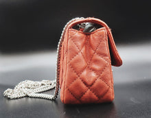 Carica l'immagine nel visualizzatore di Gallery, 2. Chanel Mini Flap Bag