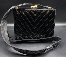 Charger l'image dans la galerie, Chanel Patent Leather Box Bag