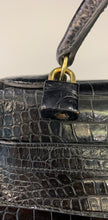 Cargar imagen en el visor de la galería, Hermès Kelly vintage en crocodile