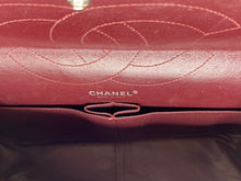 Cargar imagen en el visor de la galería, Chanel 2.55  black silver hardware

