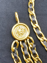Cargar imagen en el visor de la galería, Chanel Chain  Belt
