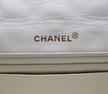 Cargar imagen en el visor de la galería, Chanel Diana Bag
