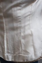 Charger l&#39;image dans la galerie, Chanel Off-white Tweed Jacket
