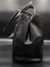 Cargar imagen en el visor de la galería, Chanel Executive 2WAY Tote Bag
