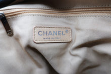 Charger l&#39;image dans la galerie, Chanel 31 Rue Cambon Bag
