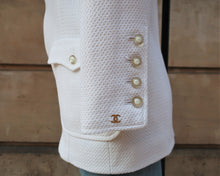 Cargar imagen en el visor de la galería, Chanel White Cotton Jacket
