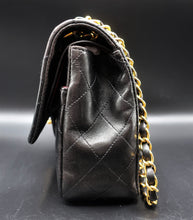 Charger l&#39;image dans la galerie, Chanel Double-Flap Bag 25 CM
