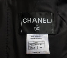 Charger l&#39;image dans la galerie, Chanel AW 2009 Métiers d&#39;art Tweed Jacket
