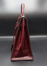 Load image into Gallery viewer, Hermès Kelly 32 CM Croco Bag
