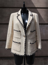 Charger l&#39;image dans la galerie, Chanel Tweed Jacket
