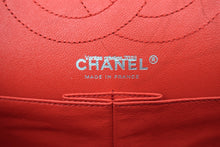 Carica l&#39;immagine nel visualizzatore di Gallery, Chanel 2.55 Red Bag / SOLD OUT
