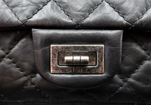 Cargar imagen en el visor de la galería, Chanel 2.55 Black Bag  24 CM /Sold Out
