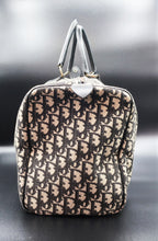 Carica l&#39;immagine nel visualizzatore di Gallery, Dior Monogram Weekend Travel Bag
