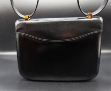 Load image into Gallery viewer, Hermès Constance 23 CM
