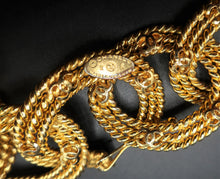 Cargar imagen en el visor de la galería, Chanel Chain Necklace
