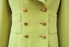 Carica l&#39;immagine nel visualizzatore di Gallery, Chanel Lime Wool Suit
