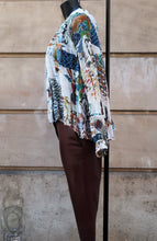 Load image into Gallery viewer, Gucci Print Silk Shirt
