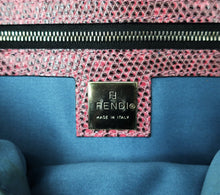 Carica l&#39;immagine nel visualizzatore di Gallery, Fendi Sequin Baguette Shoulder Bag
