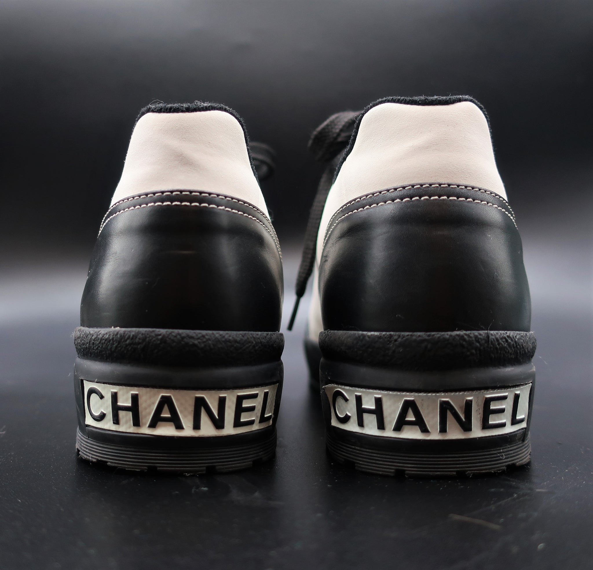 Chanel Black & White Sneakers – hk-vintage
