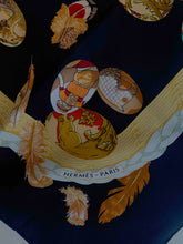 Cargar imagen en el visor de la galería, Foulard Hermès &quot;Couvée d&#39;Hermès&quot;
