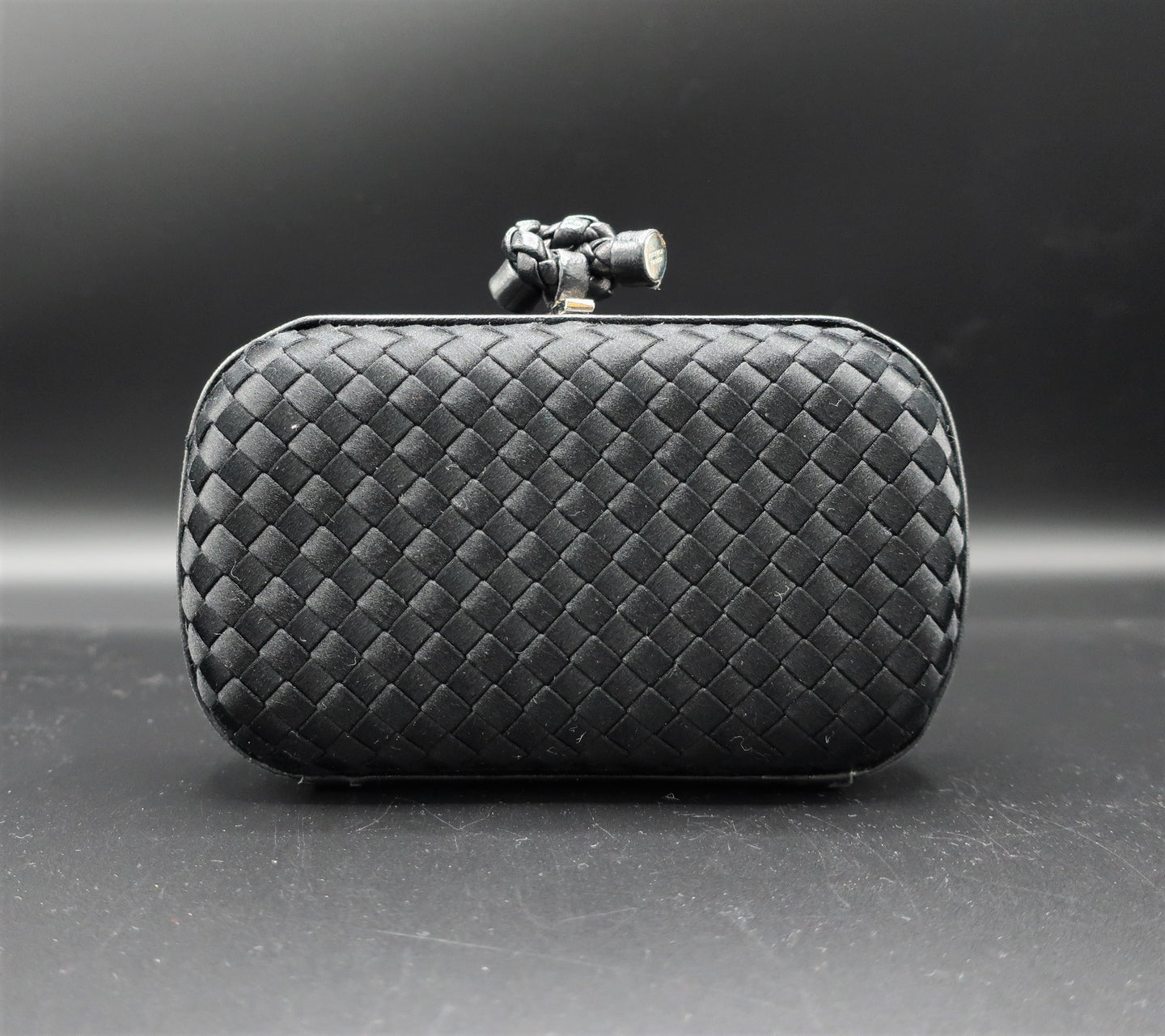 Bottega veneta knot clutch price Clearance