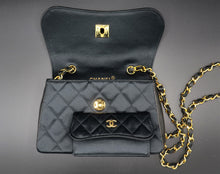 Charger l&#39;image dans la galerie, Chanel Satin &amp; Leather Mini Bag
