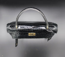 Cargar imagen en el visor de la galería, Hermès Kelly 28 CM Croco Bag
