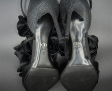 Cargar imagen en el visor de la galería, Christian Dior Black Lace &amp; Satin Ruffled Shoes
