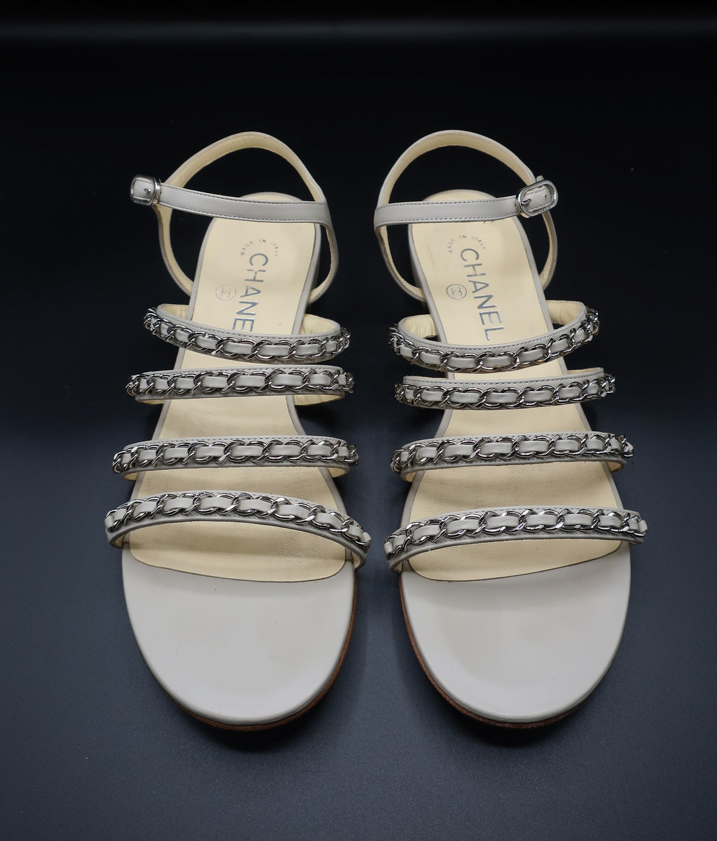Chanel silver leather sandals – Les Merveilles De Babellou