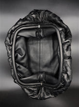 Cargar imagen en el visor de la galería, Bottega Veneta The Pouch Black Bag
