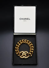 Charger l&#39;image dans la galerie, Chanel Chain CC Bracelet
