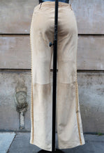 Carica l&#39;immagine nel visualizzatore di Gallery, Christian Dior Suede Pants
