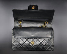 Load image into Gallery viewer, Chanel Timeless Vintage 25 CM Double Flap Bag
