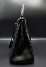 Carica l&#39;immagine nel visualizzatore di Gallery, Hermès Kelly 32 CM Black Bag
