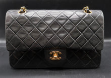 Charger l&#39;image dans la galerie, Chanel 25 CM Double Flap Bag
