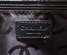 Charger l&#39;image dans la galerie, Chanel Quilted Handbag

