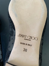 Cargar imagen en el visor de la galería, Jimmy Choo Bailarinas de encaje negro
